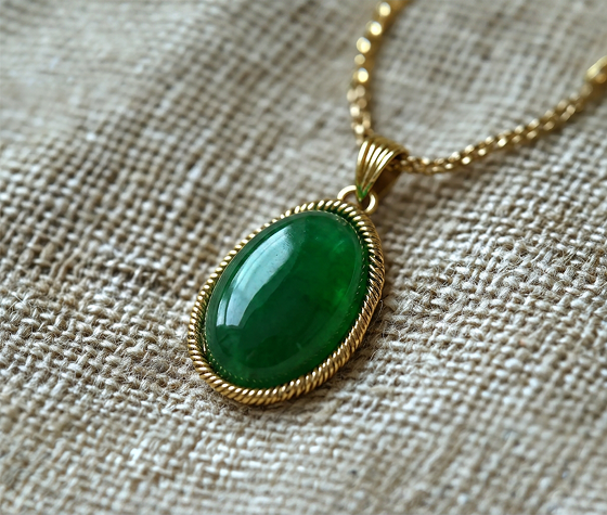 necklace with green pendant